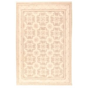 Pakistan | 6'4"×9'2"